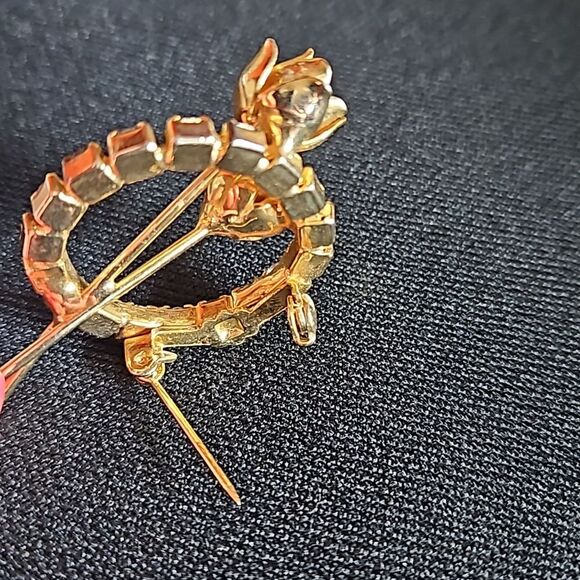 Vintage Gold Flower & Rhinestone Pin Brooch - Picture 6 of 8